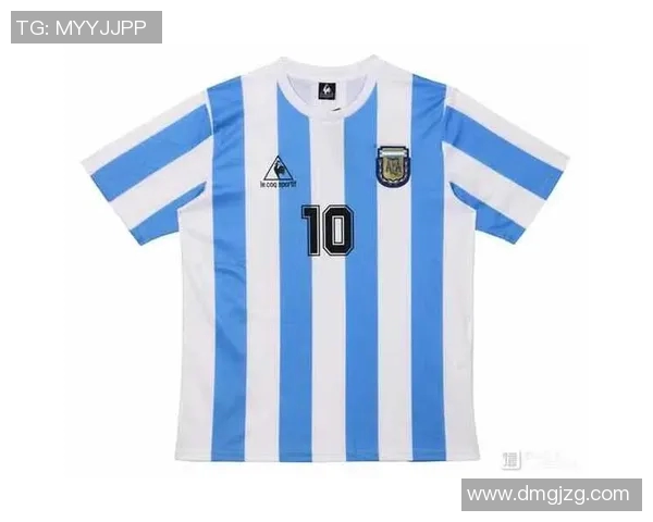 足球明星签名全解析让你领略球场巨星的独特魅力与风采 足球明星签名全解析让你领略球场巨星的独特魅力与风采