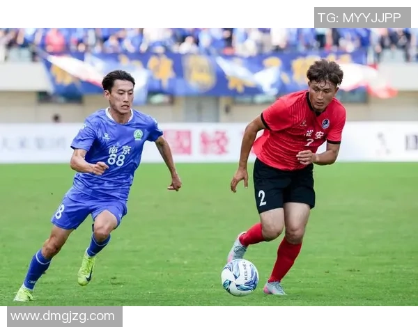 南京足球队的逆袭之旅:从低谷到辉煌的奋斗历程与荣耀时刻 南京足球队的逆袭之旅:从低谷到辉煌的奋斗历程与荣耀时刻