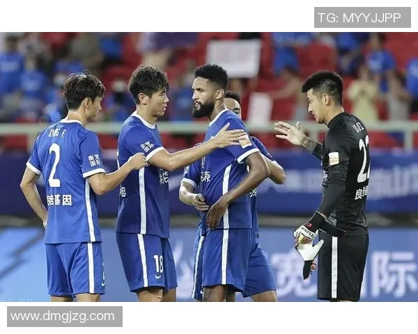 武汉足球队在洲际杯积分榜中以72分稳居第一名展现强劲实力