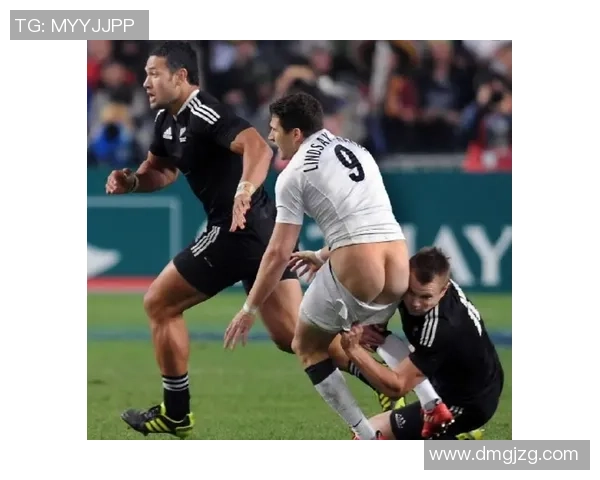 越南足球明星搞笑瞬间合集让你捧腹大笑的精彩视频 越南足球明星搞笑瞬间合集让你捧腹大笑的精彩视频