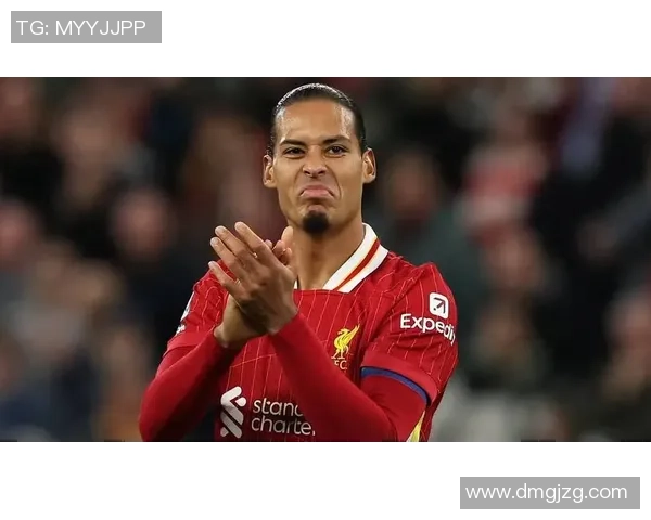 后卫足球明星高清截图集锦展现顶级防守技巧与风采