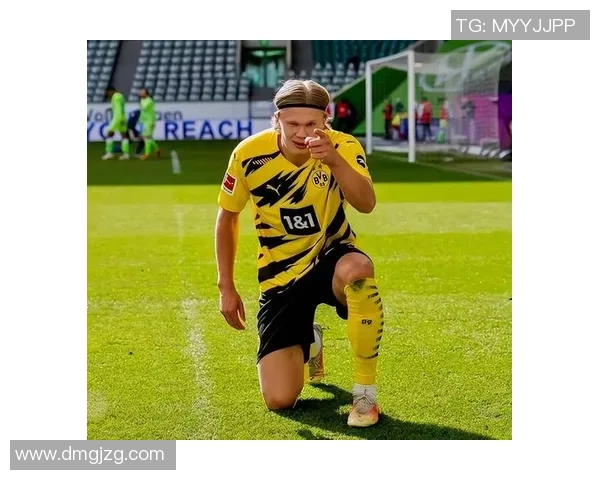 深入解析足球明星球员形象与风格的视觉表现与影响力